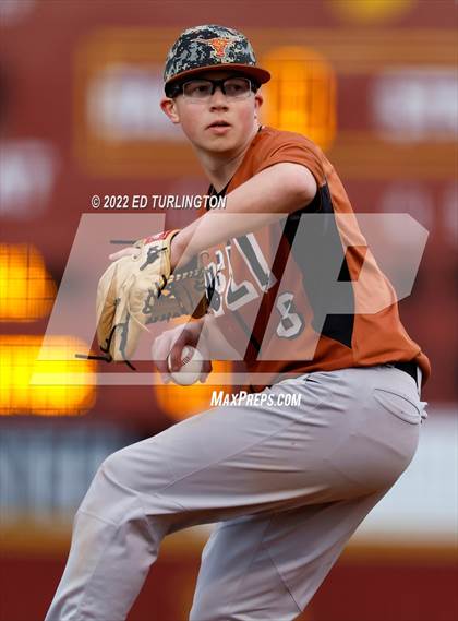 Thumbnail 1 in Kell @ Lassiter photogallery.