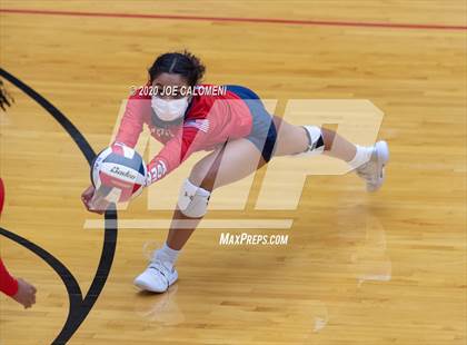 Thumbnail 3 in MacArthur [Douglas] vs SA Roosevelt photogallery.