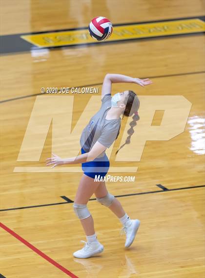 Thumbnail 2 in MacArthur [Douglas] vs SA Roosevelt photogallery.