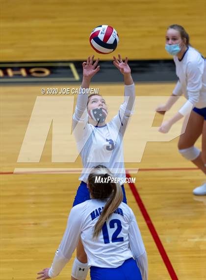 Thumbnail 3 in MacArthur [Douglas] vs SA Roosevelt photogallery.