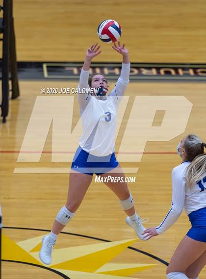 Thumbnail 3 in MacArthur [Douglas] vs SA Roosevelt photogallery.