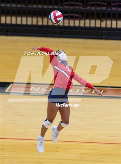 Thumbnail 2 in MacArthur [Douglas] vs SA Roosevelt photogallery.