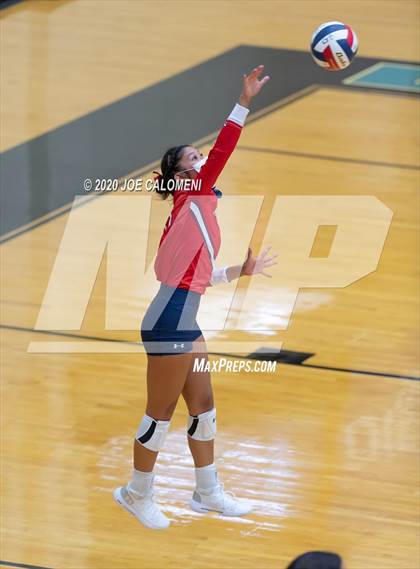 Thumbnail 2 in MacArthur [Douglas] vs SA Roosevelt photogallery.