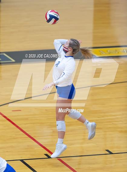 Thumbnail 2 in MacArthur [Douglas] vs SA Roosevelt photogallery.