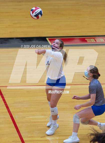 Thumbnail 3 in MacArthur [Douglas] vs SA Roosevelt photogallery.