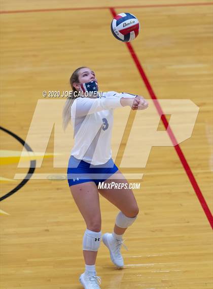 Thumbnail 2 in MacArthur [Douglas] vs SA Roosevelt photogallery.