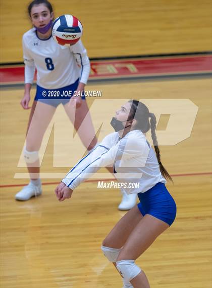 Thumbnail 2 in MacArthur [Douglas] vs SA Roosevelt photogallery.