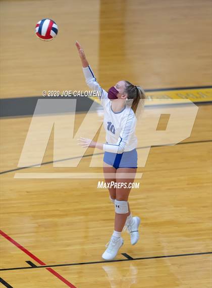 Thumbnail 2 in MacArthur [Douglas] vs SA Roosevelt photogallery.