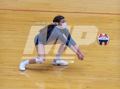 Thumbnail 2 in MacArthur [Douglas] vs SA Roosevelt photogallery.