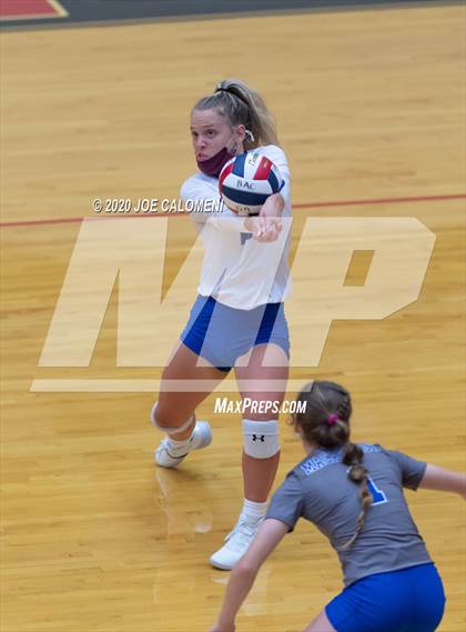 Thumbnail 3 in MacArthur [Douglas] vs SA Roosevelt photogallery.