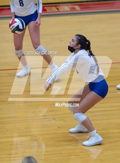 Thumbnail 3 in MacArthur [Douglas] vs SA Roosevelt photogallery.