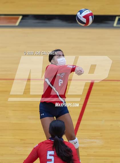 Thumbnail 2 in MacArthur [Douglas] vs SA Roosevelt photogallery.