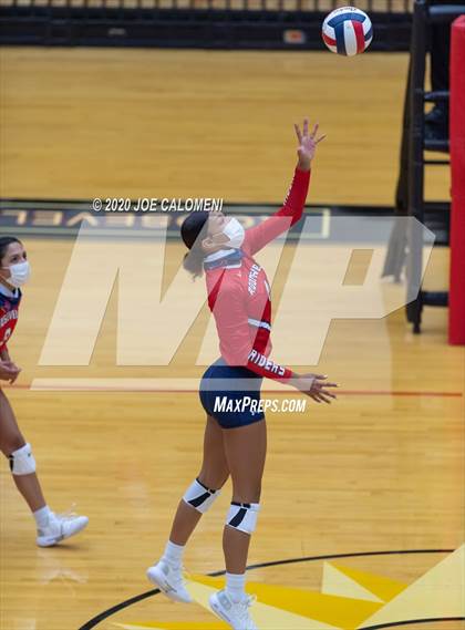 Thumbnail 2 in MacArthur [Douglas] vs SA Roosevelt photogallery.