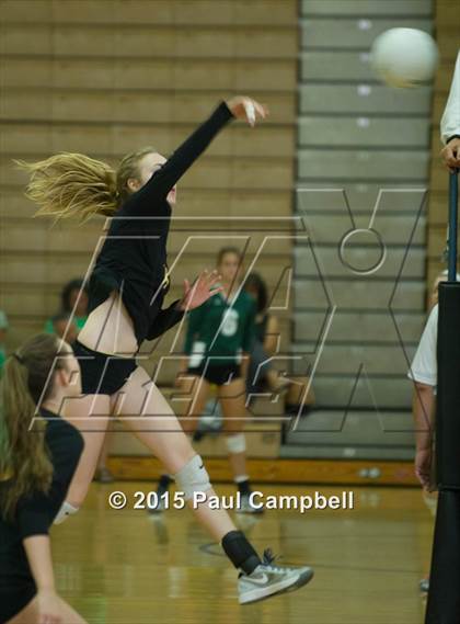 Thumbnail 2 in Gilbert vs Xavier (Gilbert Invitational) photogallery.
