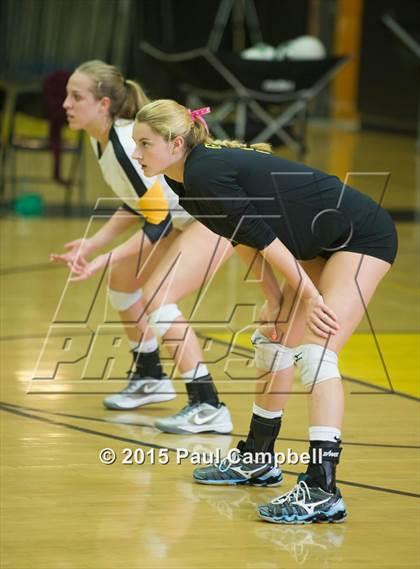 Thumbnail 1 in Gilbert vs Xavier (Gilbert Invitational) photogallery.
