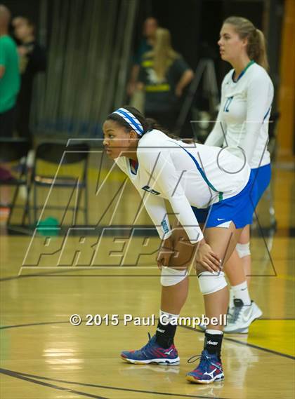 Thumbnail 2 in Gilbert vs Xavier (Gilbert Invitational) photogallery.
