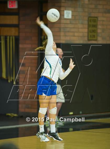 Thumbnail 2 in Gilbert vs Xavier (Gilbert Invitational) photogallery.