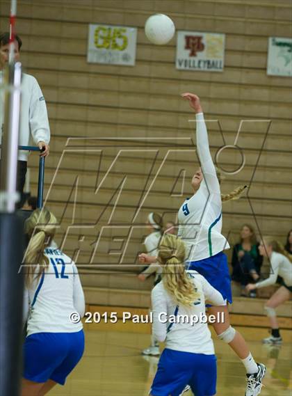 Thumbnail 3 in Gilbert vs Xavier (Gilbert Invitational) photogallery.