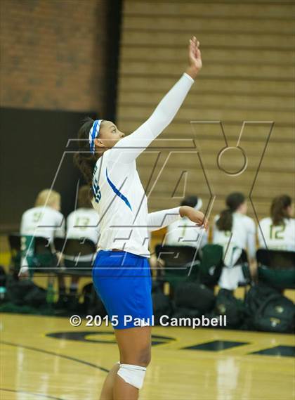 Thumbnail 3 in Gilbert vs Xavier (Gilbert Invitational) photogallery.