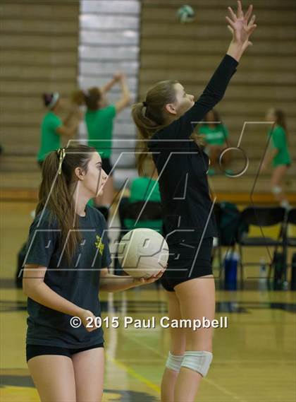 Thumbnail 2 in Gilbert vs Xavier (Gilbert Invitational) photogallery.