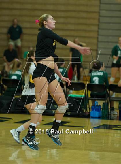 Thumbnail 2 in Gilbert vs Xavier (Gilbert Invitational) photogallery.