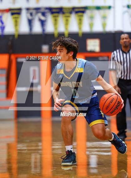 Thumbnail 2 in Roseville vs River City (Tiger Classic) photogallery.