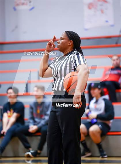 Thumbnail 1 in Roseville vs River City (Tiger Classic) photogallery.