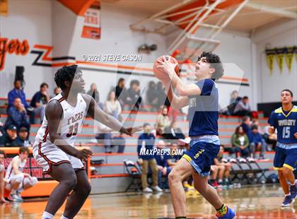 Thumbnail 1 in Roseville vs River City (Tiger Classic) photogallery.