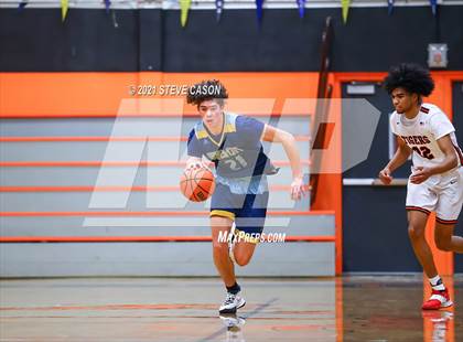 Thumbnail 1 in Roseville vs River City (Tiger Classic) photogallery.