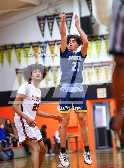 Thumbnail 3 in Roseville vs River City (Tiger Classic) photogallery.