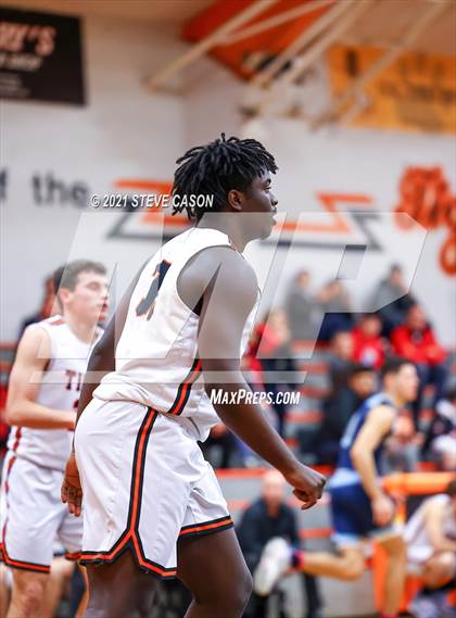 Thumbnail 3 in Roseville vs River City (Tiger Classic) photogallery.