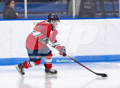 Thumbnail 2 in Lawrence Academy vs. St. Mark's (Harrington Invitational) photogallery.