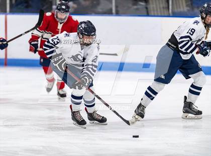 Thumbnail 3 in Lawrence Academy vs. St. Mark's (Harrington Invitational) photogallery.