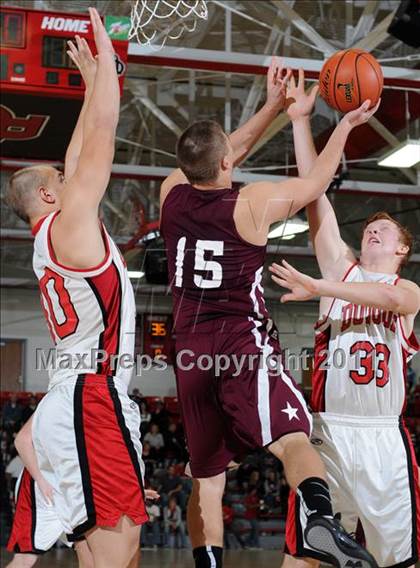 Thumbnail 2 in Benton vs DuQuoin (DuQuoin Tip-Off Classic) photogallery.