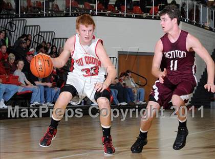 Thumbnail 2 in Benton vs DuQuoin (DuQuoin Tip-Off Classic) photogallery.