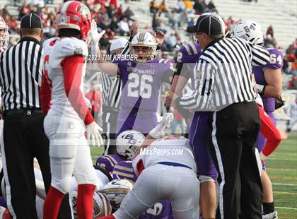 Thumbnail 2 in Bishop Guilfoyle vs. Redbank Valley (PIAA 1A Final) photogallery.