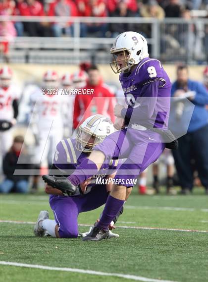 Thumbnail 2 in Bishop Guilfoyle vs. Redbank Valley (PIAA 1A Final) photogallery.