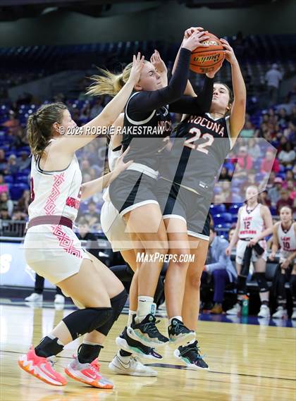 Thumbnail 2 in Martins Mill vs. Nocona (UIL 2A Basketball Final) photogallery.