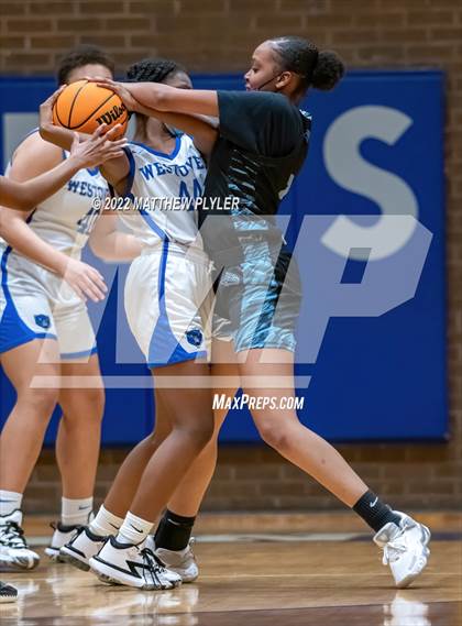Thumbnail 1 in Overhills @ Westover photogallery.