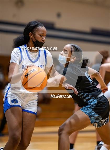 Thumbnail 1 in Overhills @ Westover photogallery.