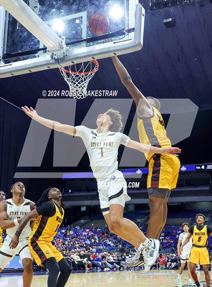 Thumbnail 1 in Stony Point vs. Beaumont United (UIL 6A Basketball Semifinal) photogallery.