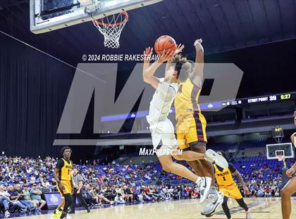 Thumbnail 2 in Stony Point vs. Beaumont United (UIL 6A Basketball Semifinal) photogallery.