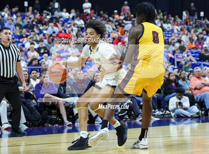 Thumbnail 2 in Stony Point vs. Beaumont United (UIL 6A Basketball Semifinal) photogallery.