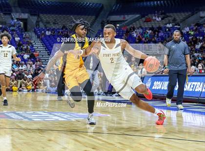 Thumbnail 3 in Stony Point vs. Beaumont United (UIL 6A Basketball Semifinal) photogallery.