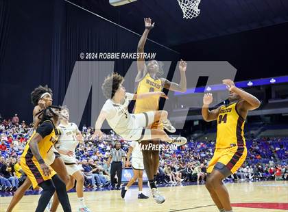 Thumbnail 1 in Stony Point vs. Beaumont United (UIL 6A Basketball Semifinal) photogallery.