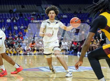 Thumbnail 3 in Stony Point vs. Beaumont United (UIL 6A Basketball Semifinal) photogallery.