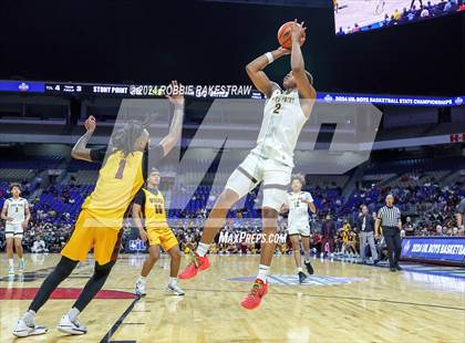 Thumbnail 3 in Stony Point vs. Beaumont United (UIL 6A Basketball Semifinal) photogallery.