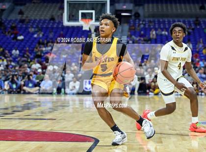 Thumbnail 3 in Stony Point vs. Beaumont United (UIL 6A Basketball Semifinal) photogallery.