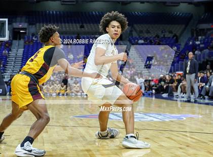 Thumbnail 2 in Stony Point vs. Beaumont United (UIL 6A Basketball Semifinal) photogallery.