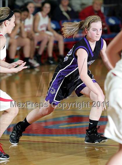 Thumbnail 1 in Litchfield vs. Staunton (Carlinville Holiday Tourney Championship) photogallery.